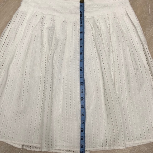 Liz Claiborne Vintage Eyelet White Skirt size 6P - Picture 9 of 11